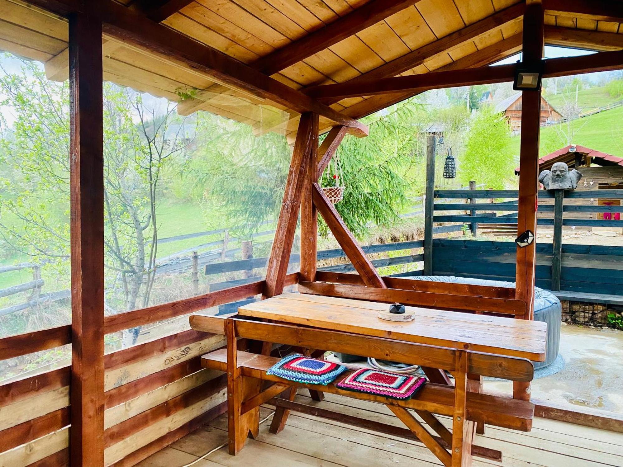 La Sofran Villa Matisesti Luaran gambar